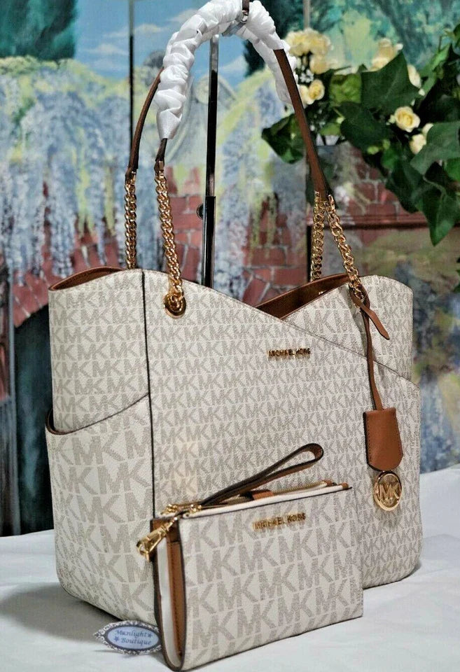 Michael Kors Voyager Medium Tote Bag