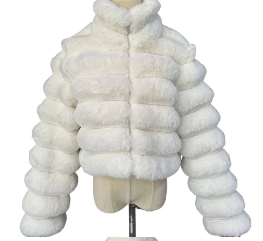 New Women's Faux Fur Short Coat Slim Fit Thick Jacket Winter Warm Outerwear